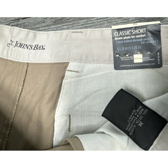 St.‎ Johns Bay Shorts Mens 36 Khaki Double Pleat Cotton Twill Casual 8" NWT read - Picture 3 of 7